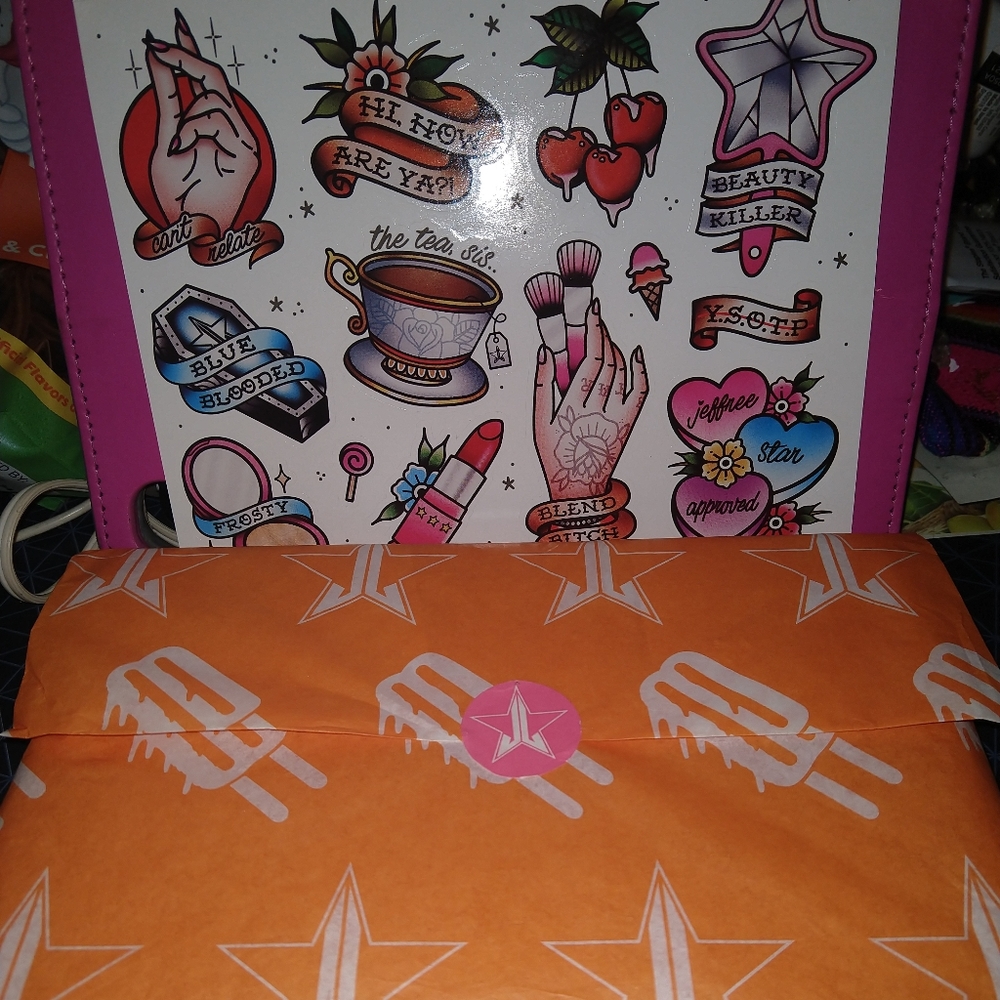 Jeffree star thirsty palette & stickers BN 80obo